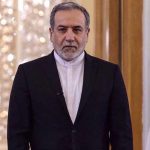 মার্কিন যুদ্ধজাহাজ আমাদের ভীত করে না: আব্বাস আরাগচি