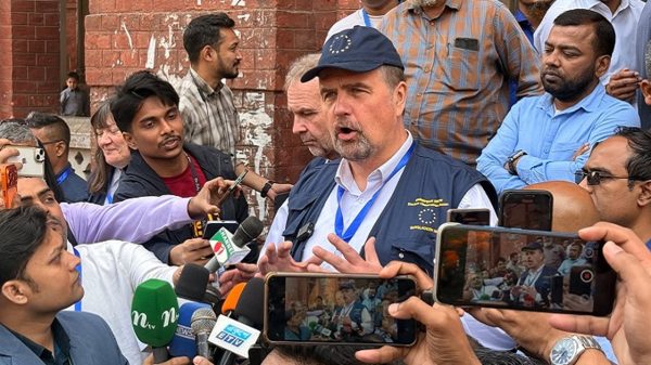 এখন পর্যন্ত ভোটারদের ইতিবাচক অংশগ্রহণের খবর পেয়েছি: ইইউ মিশন প্রধান