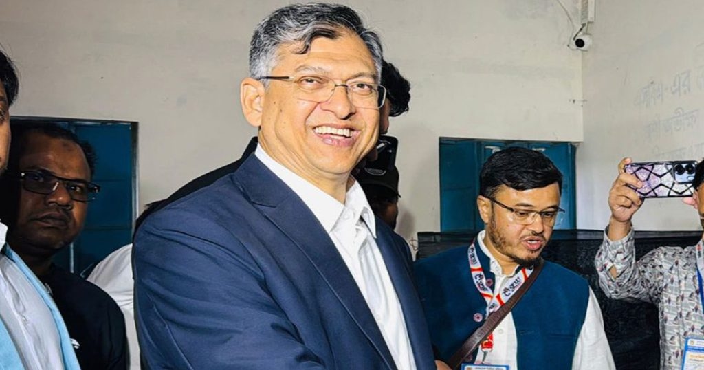 কক্সবাজার-১ আসনে বিজয়ী সালাহউদ্দিন আহমদ কক্সবাজার-১ আসনে বিজয়ী সালাহউদ্দিন আহমদ