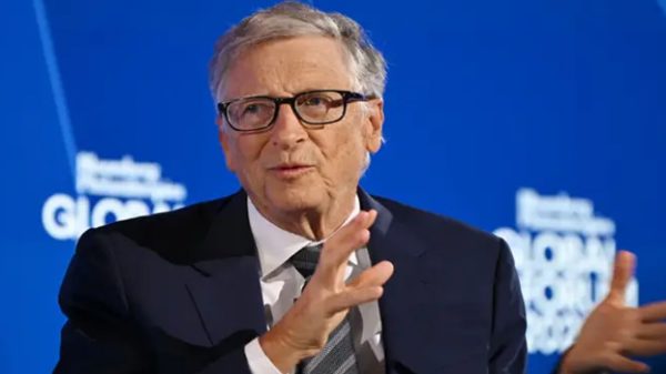 ক্ষমা চাইলেন বিল গেটস