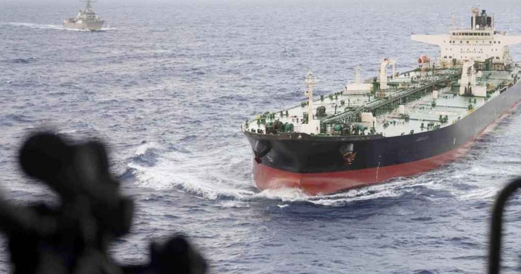 চীনগামী তেলবাহী ট্যাংকার জাহাজ জব্দ করল যুক্তরাষ্ট্র