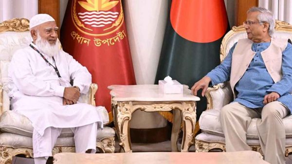 জামায়াত আমিরকে যে বার্তা দিলেন প্রধান উপদেষ্টা