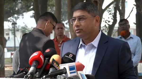 দেশবাসীকে নির্ভয়ে ভোট দেয়ার আহ্বান সেনাপ্রধানের