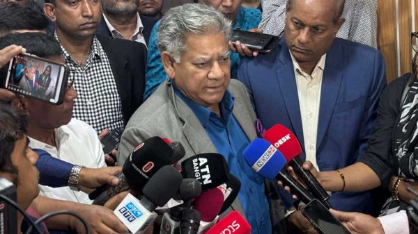 সরকার হার্ডলাইনে যাওয়ার সিদ্ধান্ত নিয়েছে: নৌপরিবহন উপদেষ্টা