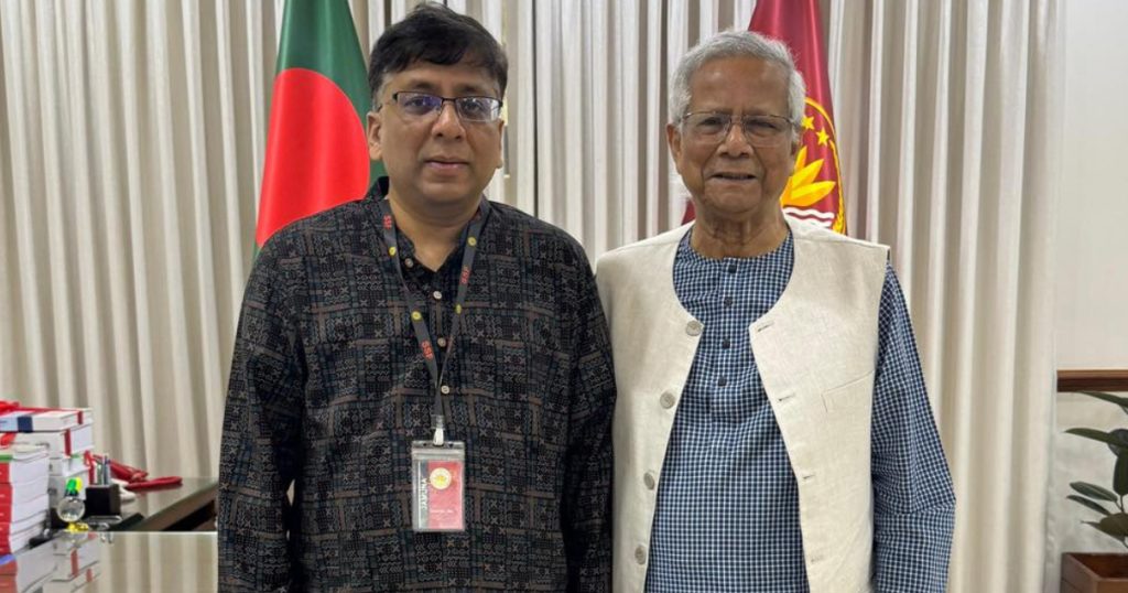 প্রধান উপদেষ্টার সঙ্গে সাক্ষাৎ করলেন অধ্যাপক মাহবুব আলম