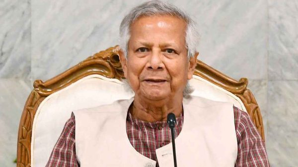 প্রধান উপদেষ্টার সভাপতিত্বে যমুনায় আইন-শৃঙ্খলাসংক্রান্ত জরুরি সভা