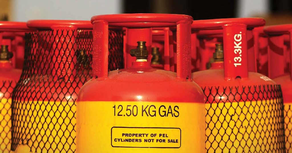 ফেব্রুয়ারি মাসে এলপিজির দাম বাড়ল ৫০ টাকা ফেব্রুয়ারি মাসে এলপিজির দাম বাড়ল ৫০ টাকা