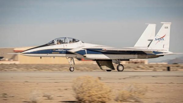 বিমানে জ্বালানি বাঁচাবে নতুন প্রযুক্তি