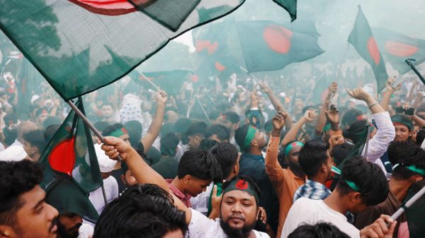 বিশ্বের প্রথম জেন-জি প্রভাবিত নির্বাচন হচ্ছে বাংলাদেশে: রয়টার্স