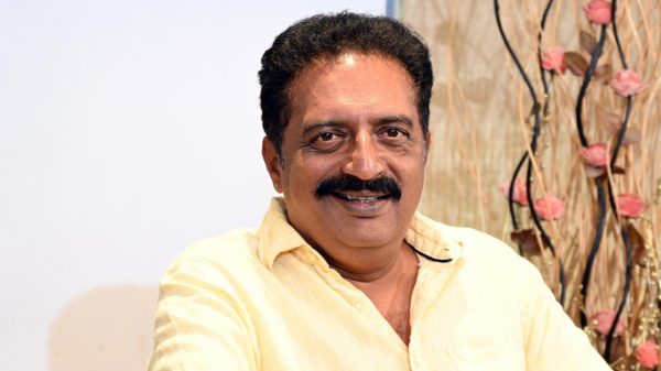 ভক্তদের সুখবর দিলেন প্রকাশ রাজ