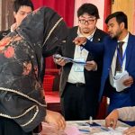 ভোটকেন্দ্র ‘উৎসবমুখর’ দেখছে জাপানের প্রতিনিধি দল