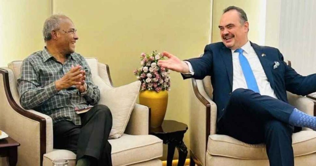 স্বরাষ্ট্র উপদেষ্টার সঙ্গে মার্কিন রাষ্ট্রদূতের বৈঠক