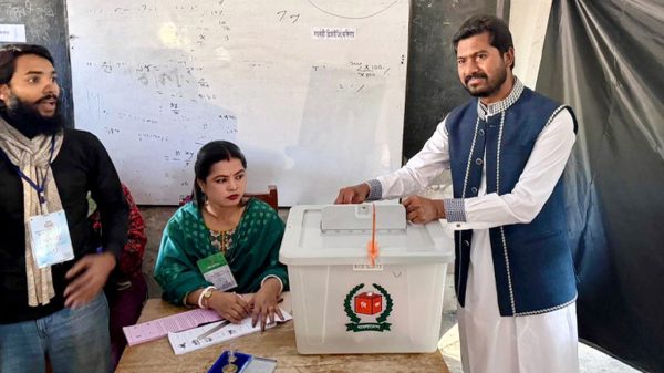 ৩৩ বছর বয়সে জাতীয় নির্বাচনে জীবনে এই প্রথম ভোট দিলাম: নুর