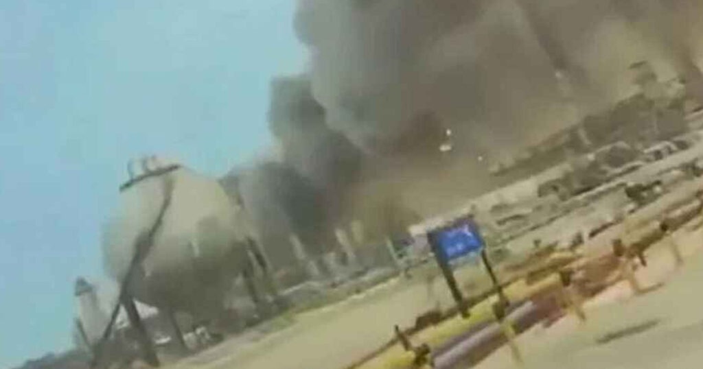 সৌদি আরামকোর তেল শোধনাগারে ড্রোন হামলা