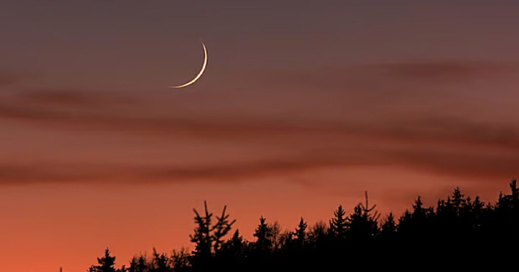 দেশের আকাশে ওঠেনি চাঁদ, শনিবার পবিত্র ঈদুল ফিতর