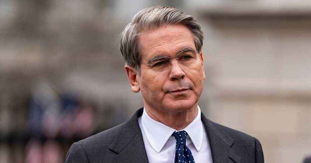 ইরানকে এবার কঠোর হুমকি দিলেন মার্কিন অর্থমন্ত্রী