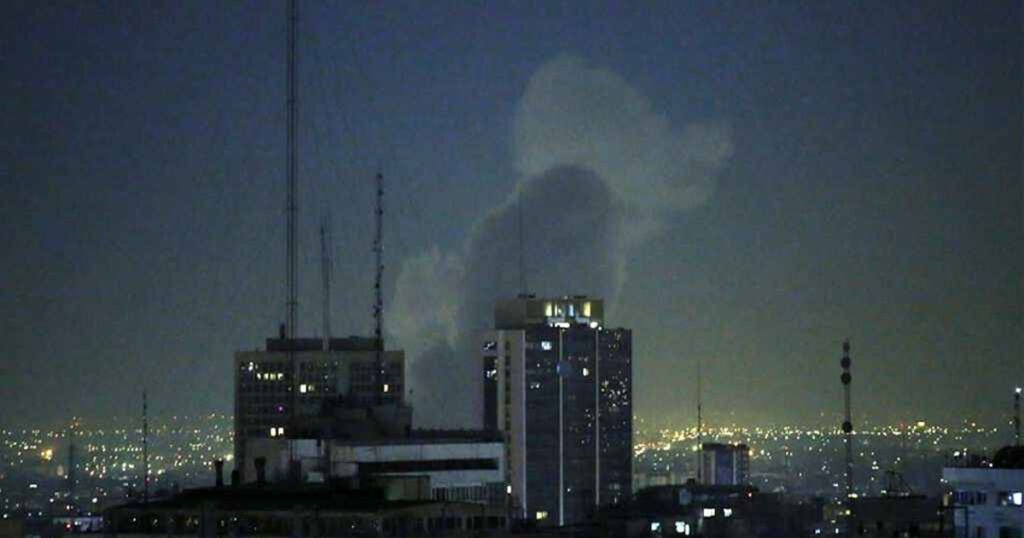 ইরানজুড়ে লাগাতার হামলা, তেহরানে নিহত ৪০ ইরানজুড়ে লাগাতার হামলা, তেহরানে নিহত ৪০