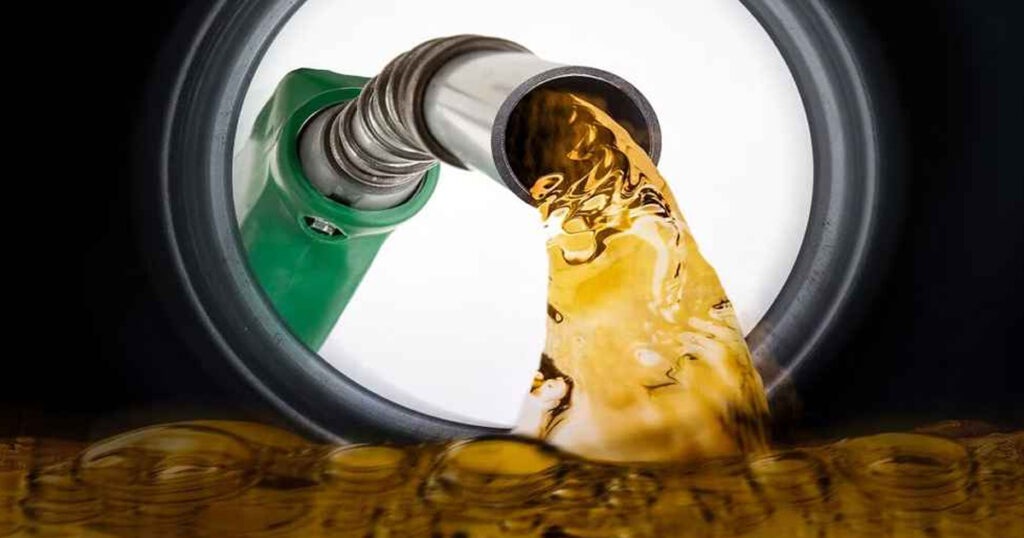 জরুরি ভিত্তিতে সৌদি আরব থেকে ২ হাজার কোটি টাকার জ্বালানি কিনছে সরকার