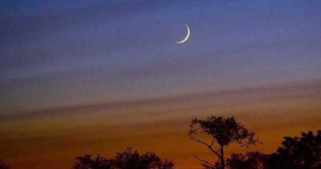 দেশের আকাশে চাঁদ দেখা গেছে, শনিবার ঈদ