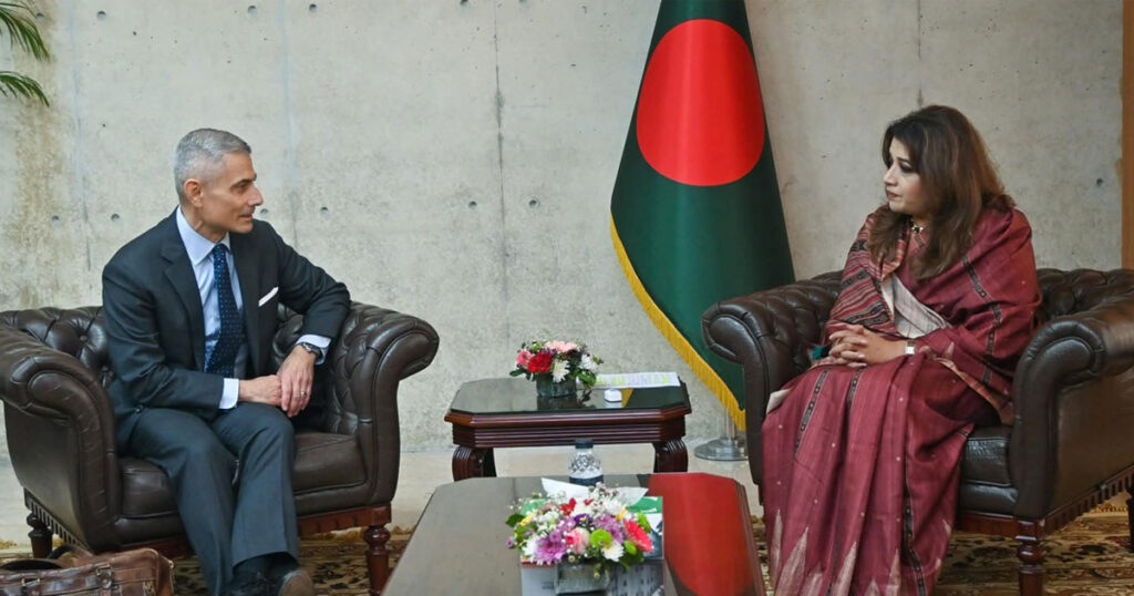 পররাষ্ট্র মন্ত্রণালয়ে পল কাপুর, বৈঠক করছেন প্রতিমন্ত্রীর সঙ্গে পররাষ্ট্র মন্ত্রণালয়ে পল কাপুর, বৈঠক করছেন প্রতিমন্ত্রীর সঙ্গে