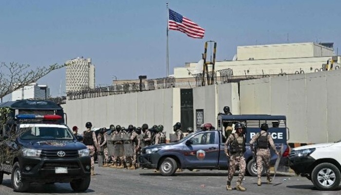 পাকিস্তানে ভিসা কার্যক্রম স্থগিত করল যুক্তরাষ্ট্র