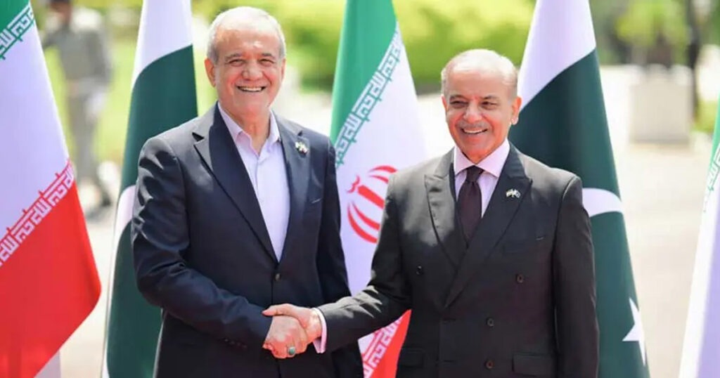 পেজেশকিয়ানকে ট্রাম্পের সঙ্গে সংলাপের আহ্বান শেহবাজের