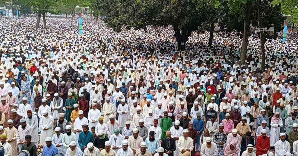 শোলাকিয়ায় ১৯৯তম ঈদ জামাতে প্রায় ছয় লাখ মুসল্লির সমাগম