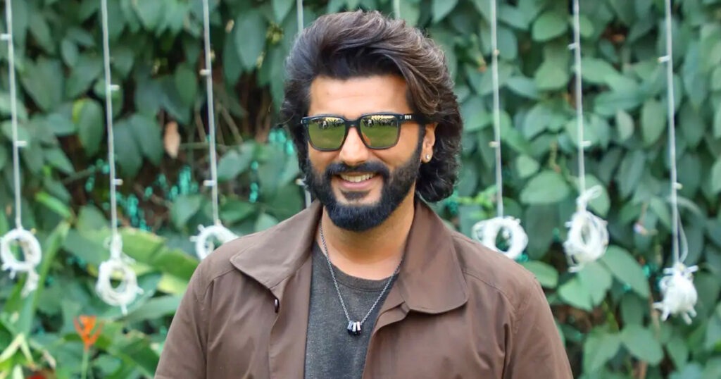 হেনস্তার শিকার অর্জুন কাপুর হেনস্তার শিকার অর্জুন কাপুর