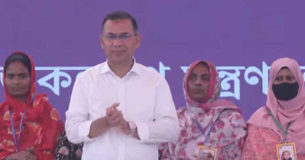 ‘ফ্যামিলি কার্ড’ কর্মসূচির উদ্বোধন করলেন প্রধানমন্ত্রী ‘ফ্যামিলি কার্ড’ কর্মসূচির উদ্বোধন করলেন প্রধানমন্ত্রী