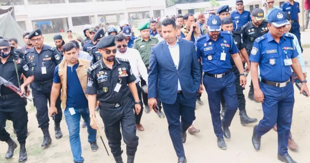 প্রাণহানি ছাড়াই জঙ্গল সলিমপুর নিয়ন্ত্রণে: চট্টগ্রামের ডিসি