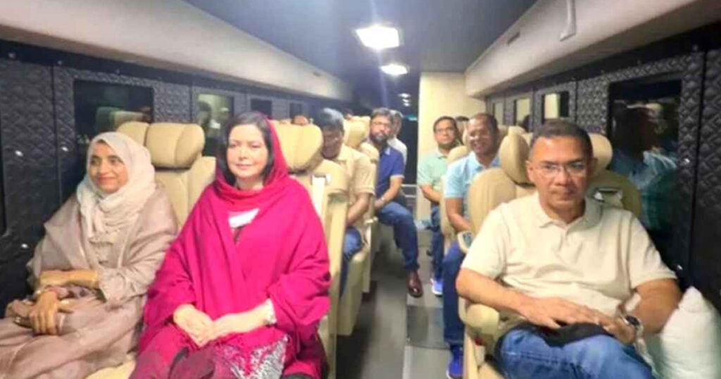 বগুড়ার পথে প্রধানমন্ত্রী তারেক রহমান