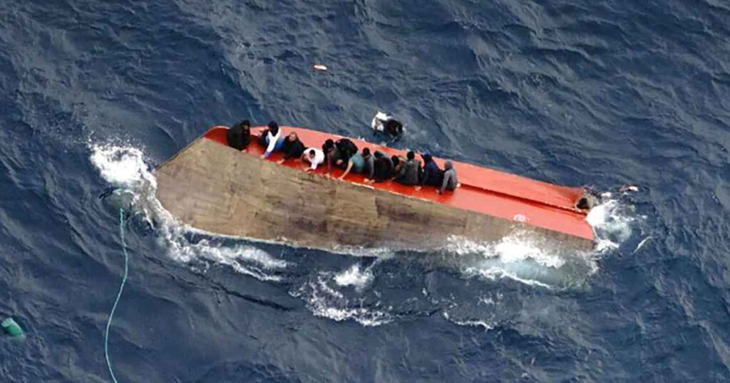 বাংলাদেশিসহ ১০৫ যাত্রী নিয়ে ভূমধ্যসাগরে ডুবে গেল ইউরোপগামী নৌযান, নিখোঁজ ৭০ বাংলাদেশিসহ ১০৫ যাত্রী নিয়ে ভূমধ্যসাগরে ডুবে গেল ইউরোপগামী নৌযান, নিখোঁজ ৭০