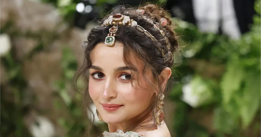 মা আমার জীবনের সবচেয়ে বড় অনুপ্রেরণা: আলিয়া ভাট