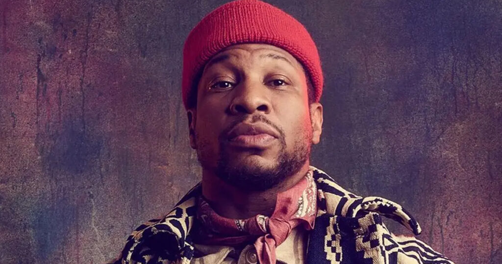 শুটিংয়ের সময় জানালা ভেঙে পড়ে গেলেন অভিনেতা