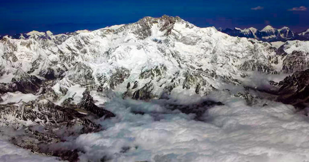 হিমালয়ে বরফ কমে ২৩ বছরের মধ্যে সর্বনিম্ন, ঝুঁকিতে ২০০ কোটি মানুষ