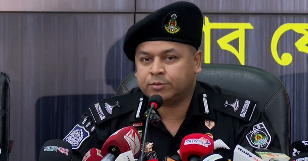 গোয়েন্দা নজরদারিতে জামিনে থাকা শীর্ষ সন্ত্রাসীরা: র‍্যাব