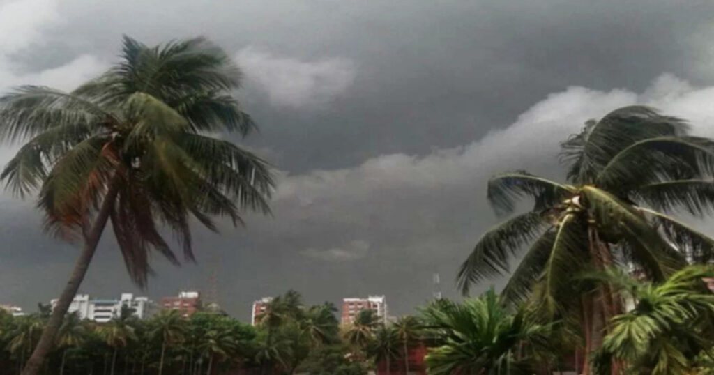 সন্ধ্যার মধ্যে ঝড়ো হাওয়াসহ বজ্রবৃষ্টি হতে পারে যেসব অঞ্চলে