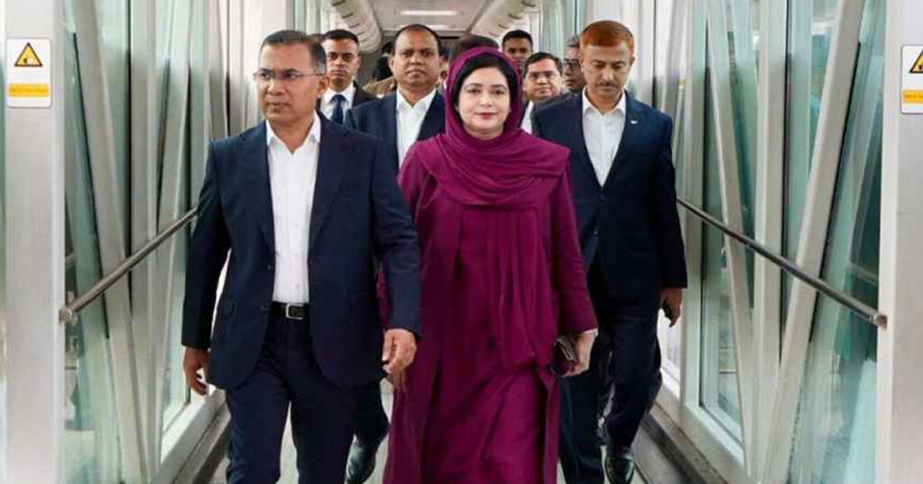 মালয়েশিয়ায় পৌঁছেছেন প্রধানমন্ত্রী মালয়েশিয়ায় পৌঁছেছেন প্রধানমন্ত্রী