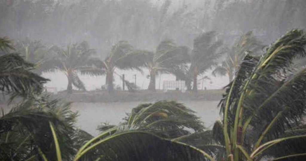 দুপুরের মধ্যে যে ১৬ জেলায় ঝড়-বৃষ্টির শঙ্কা