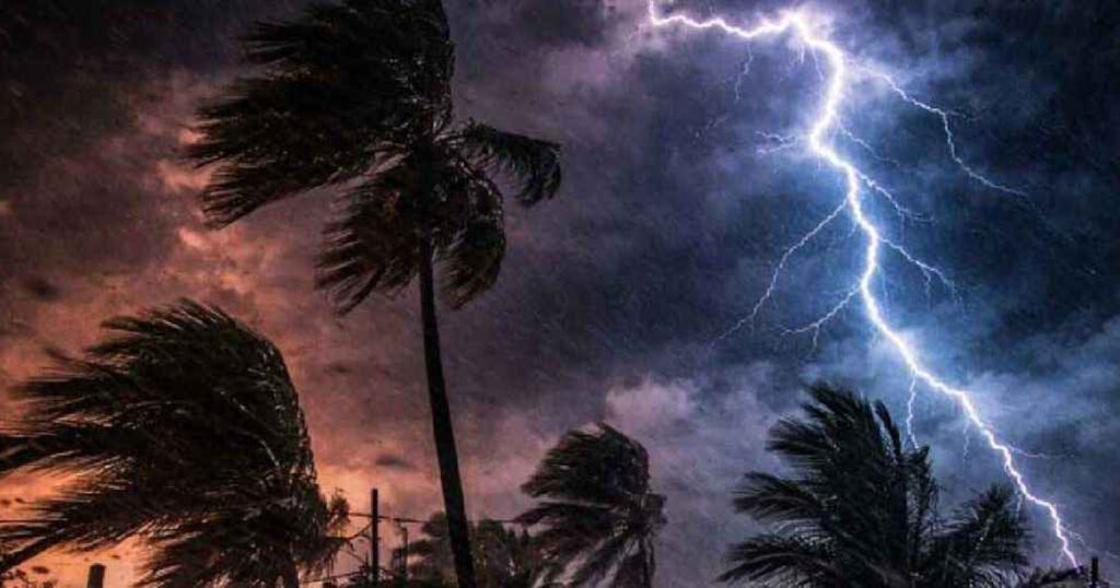 দুপুরের মধ্যে যেসব জেলায় বজ্রসহ বৃষ্টির শঙ্কা দুপুরের মধ্যে যেসব জেলায় বজ্রসহ বৃষ্টির শঙ্কা