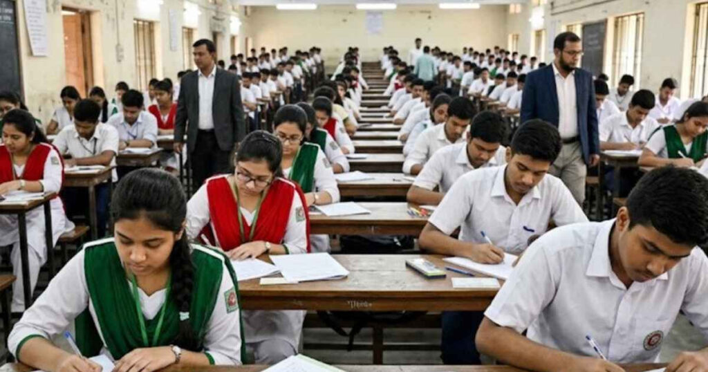 দীর্ঘ বিরতির পর আজ শুরু হচ্ছে চট্টগ্রাম বোর্ডের এইচএসসি পরীক্ষা দীর্ঘ বিরতির পর আজ শুরু হচ্ছে চট্টগ্রাম বোর্ডের এইচএসসি পরীক্ষা