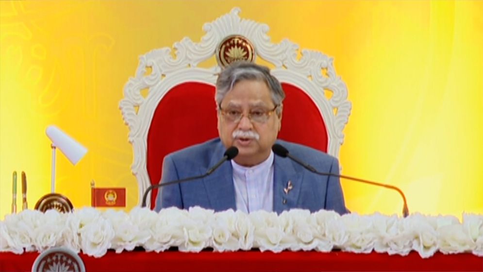 সরকার সশস্ত্র বাহিনীকে আধুনিক চতুর্মাত্রিক বাহিনী হিসেবে গড়ে তুলতে অঙ্গীকারবদ্ধ: রাষ্ট্রপতি