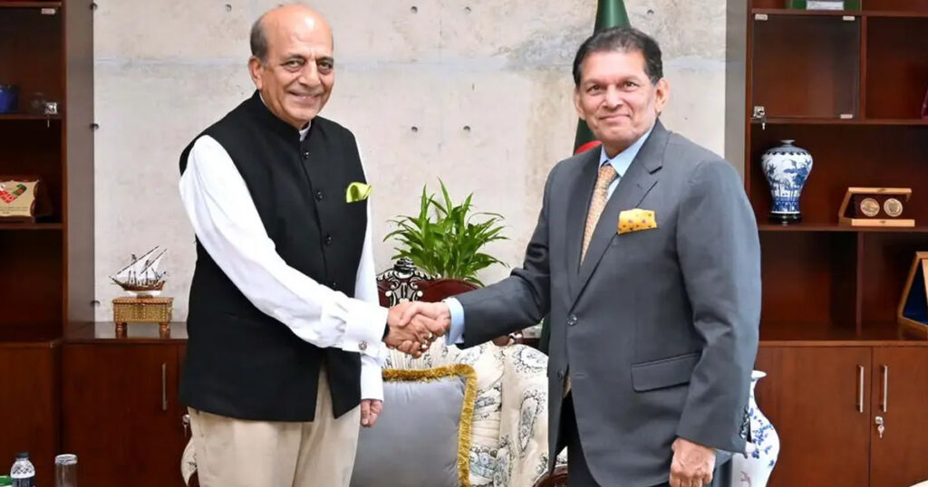 সম্পর্ক নতুন করে শুরুর বিষয়ে একমত খলিলুর-ত্রিদেবী সম্পর্ক নতুন করে শুরুর বিষয়ে একমত খলিলুর-ত্রিদেবী