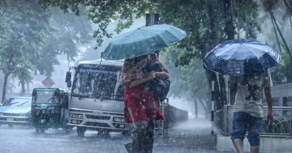 ৪ বিভাগে অতি ভারী বৃষ্টির আভাস, ১৭ নদীবন্দরে সতর্কতা