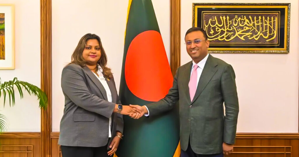 পররাষ্ট্র উপদেষ্টার সঙ্গে মালদ্বীপের হাইকমিশনারের সৌজন্য সাক্ষাৎ