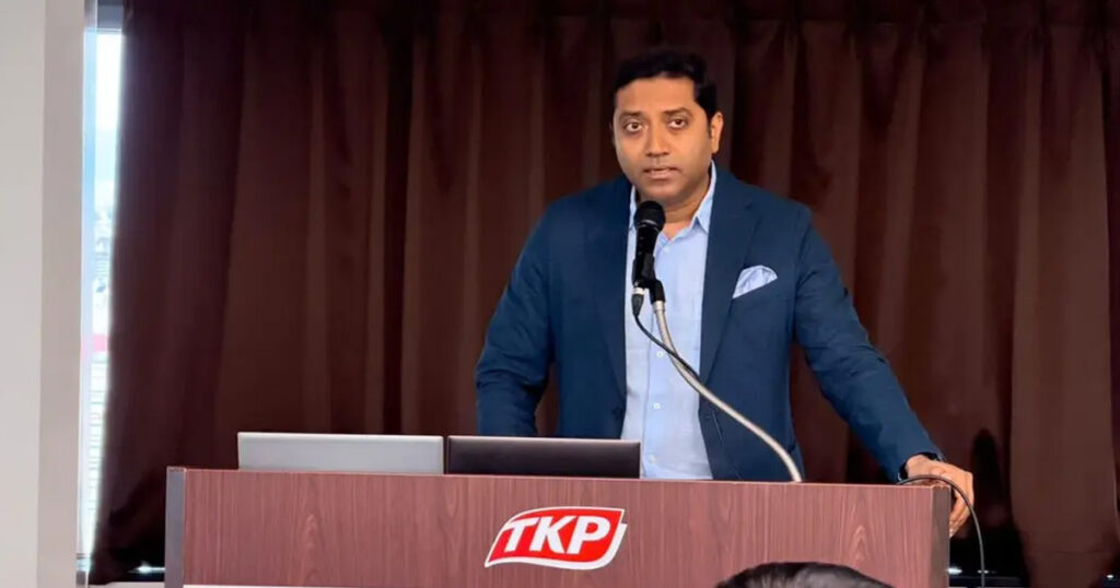 বাংলাদেশে বিনিয়োগ মানেই ৩০০ কোটির বাজারে প্রবেশের সুযোগ: ববি হাজ্জাজ বাংলাদেশে বিনিয়োগ মানেই ৩০০ কোটির বাজারে প্রবেশের সুযোগ ববি হাজ্জাজ