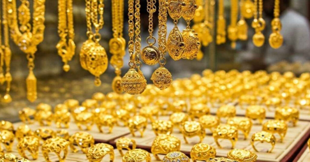 বিশ্ববাজারে স্বর্ণের দামে বড় পতন
