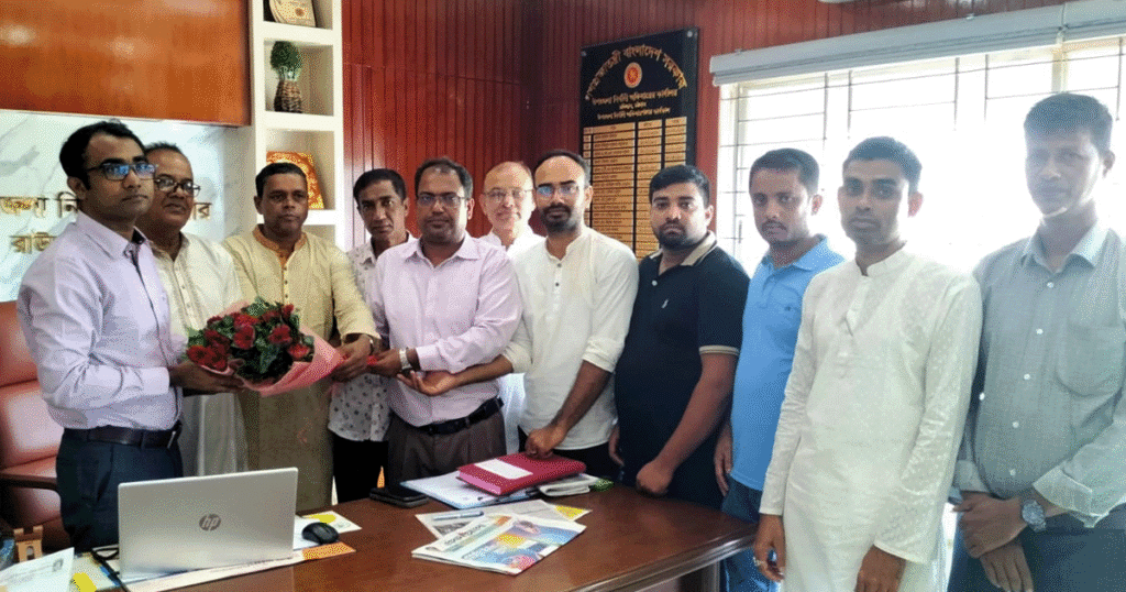 রাউজানে-উপজেলা-প্রশাসনের-সঙ্গে-জন্মাষ্টমী-উদযাপন-পরিষদের-সৌজন্য-সাক্ষাৎ