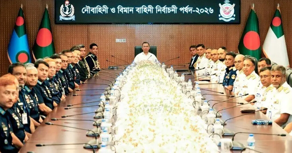 রাজনৈতিক মতাদর্শের ঊর্ধ্বে থেকে পদোন্নতির নির্দেশ প্রধানমন্ত্রীর