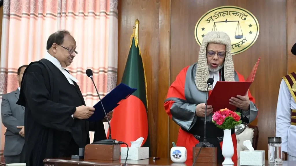 শপথ নিলেন আপিল বিভাগের নবনিযুক্ত বিচারপতি হাবিবুল গনি